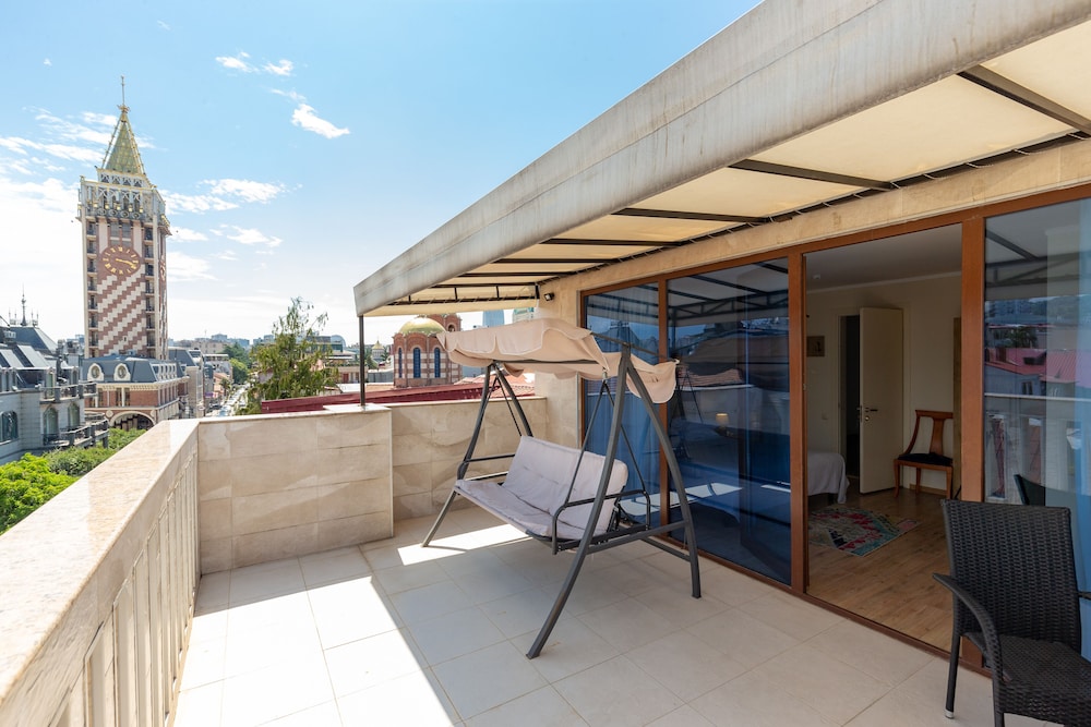 Hotel N16 27/48