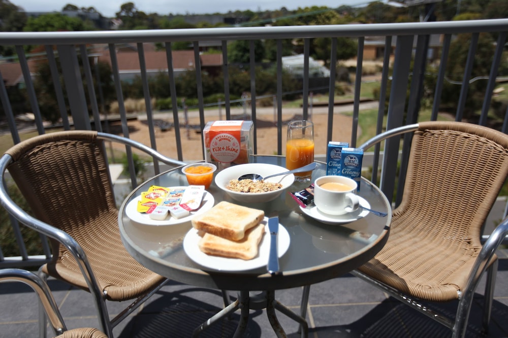 Quest Frankston 24/30