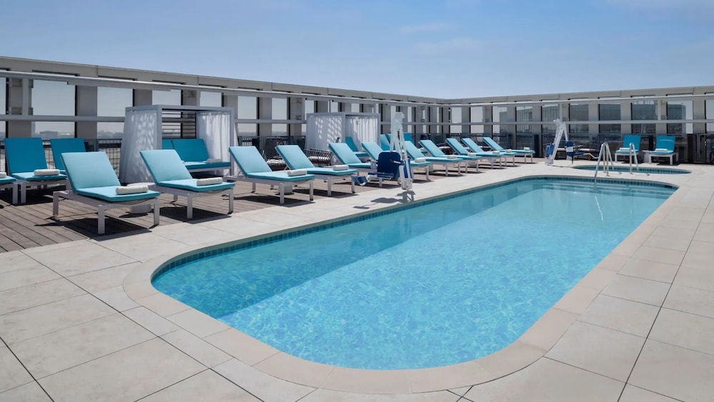 Hyatt Place LAX Century Blvd 17/43