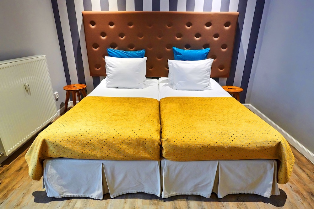 La Boutique Hotel 6/48