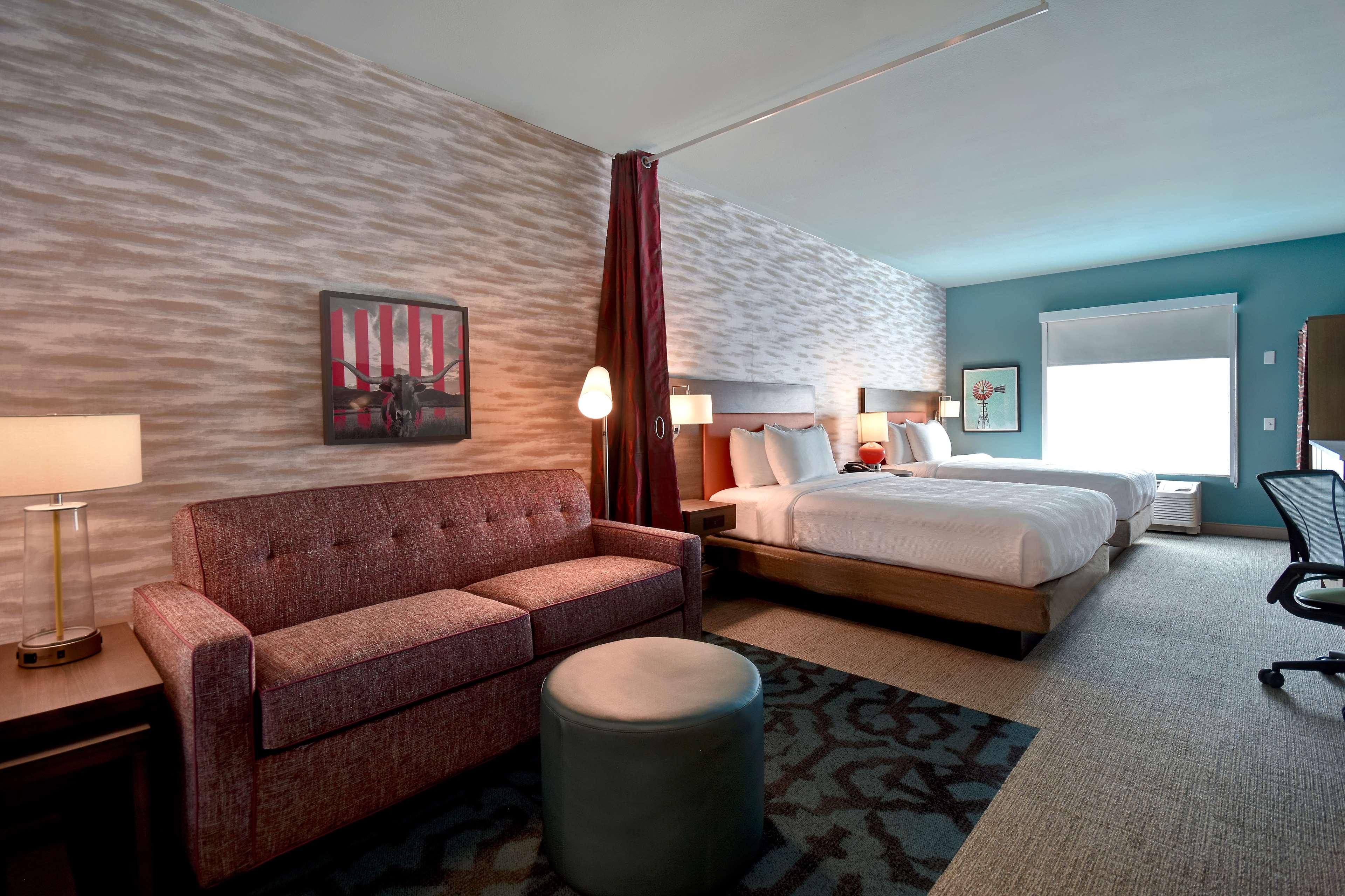 STUDIO, 2 QUEEN BEDS, ACCESSIBLE