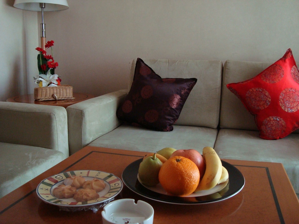 Culture Plaza Hotel Zhejiang 12/25