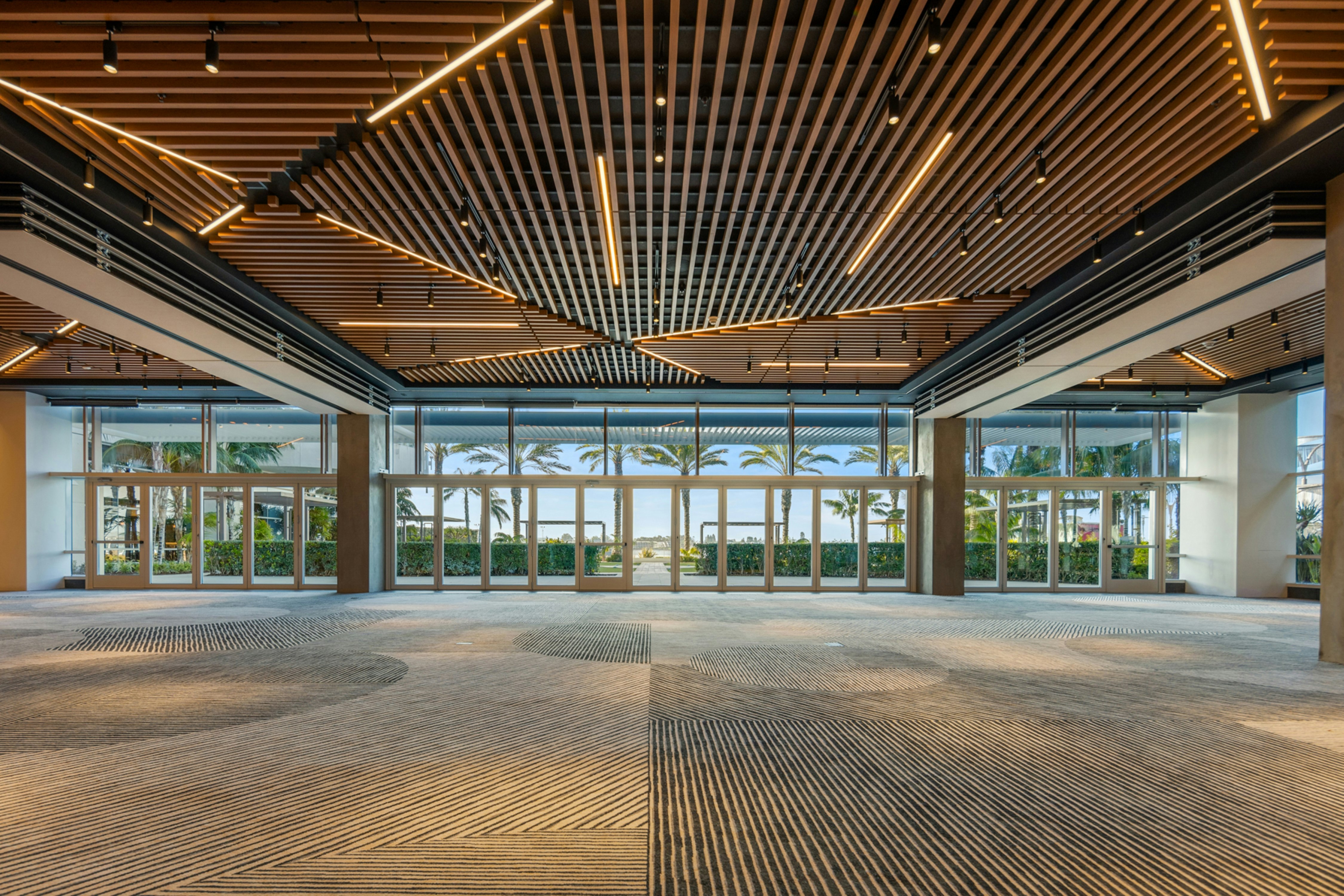 Hilton San Diego Bayfront 60/70