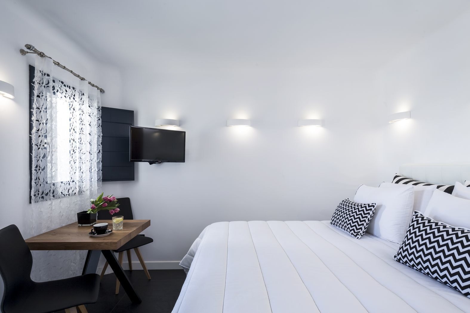 Senior, Suite, Double Bed, Sofa, Bathtub