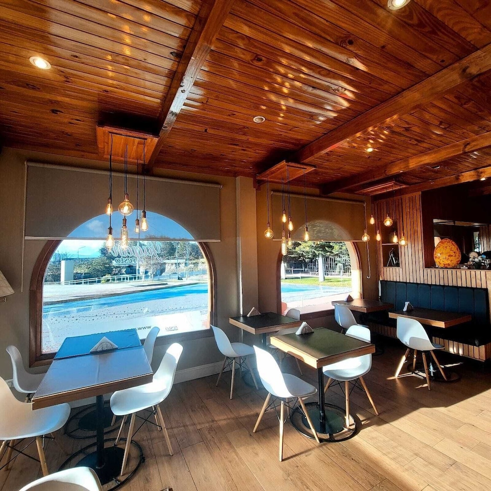 Hosteria Y Restaurante America 54/72