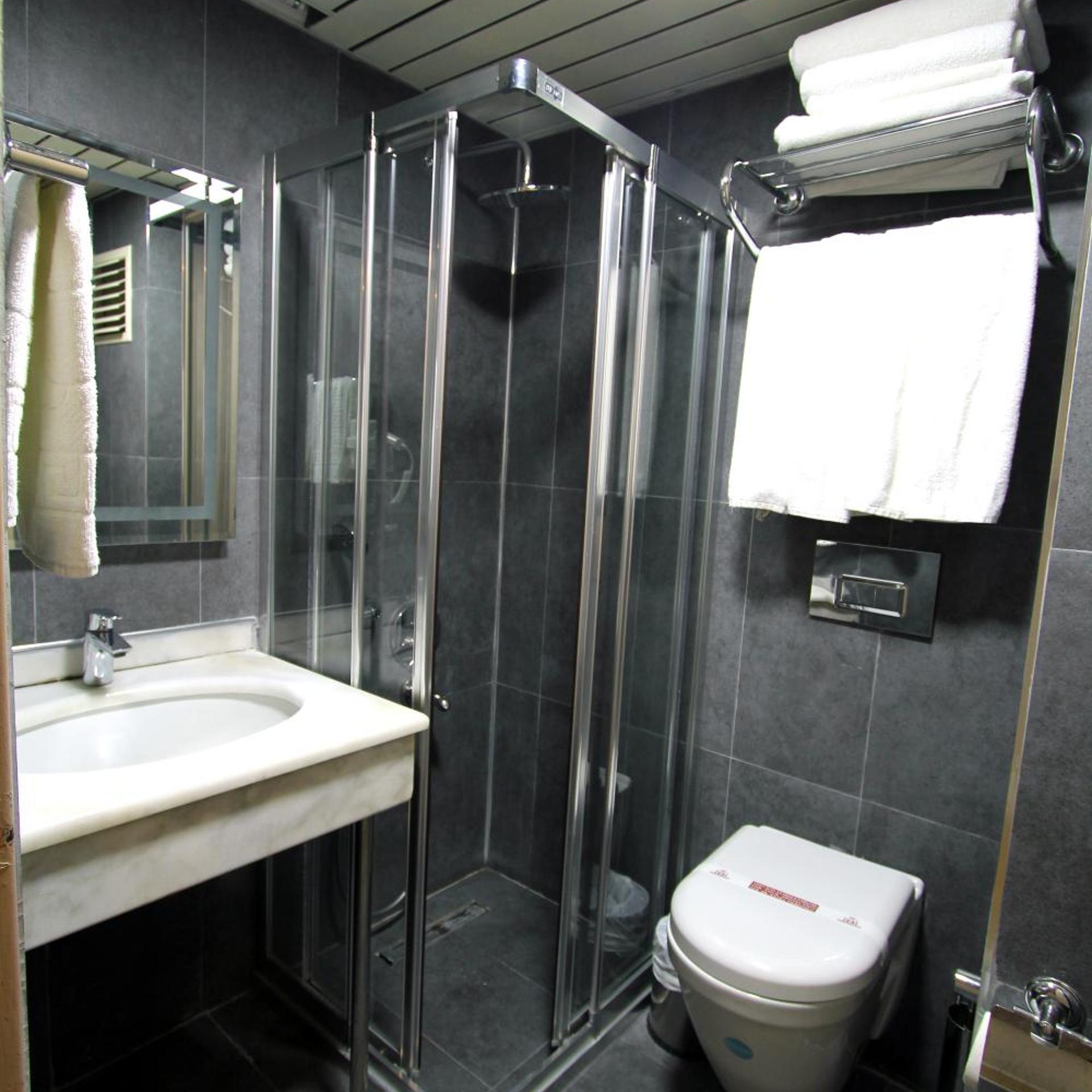 Grand Medya Hotel 41/43