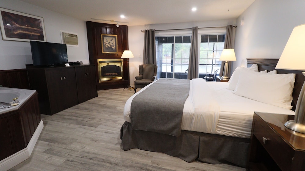 Algonquin Lakeside Inn 10/50