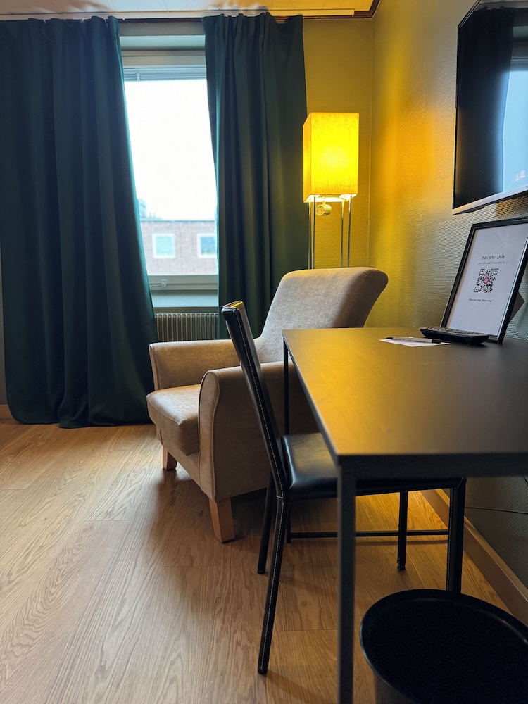 Strand City Hotell 37/50