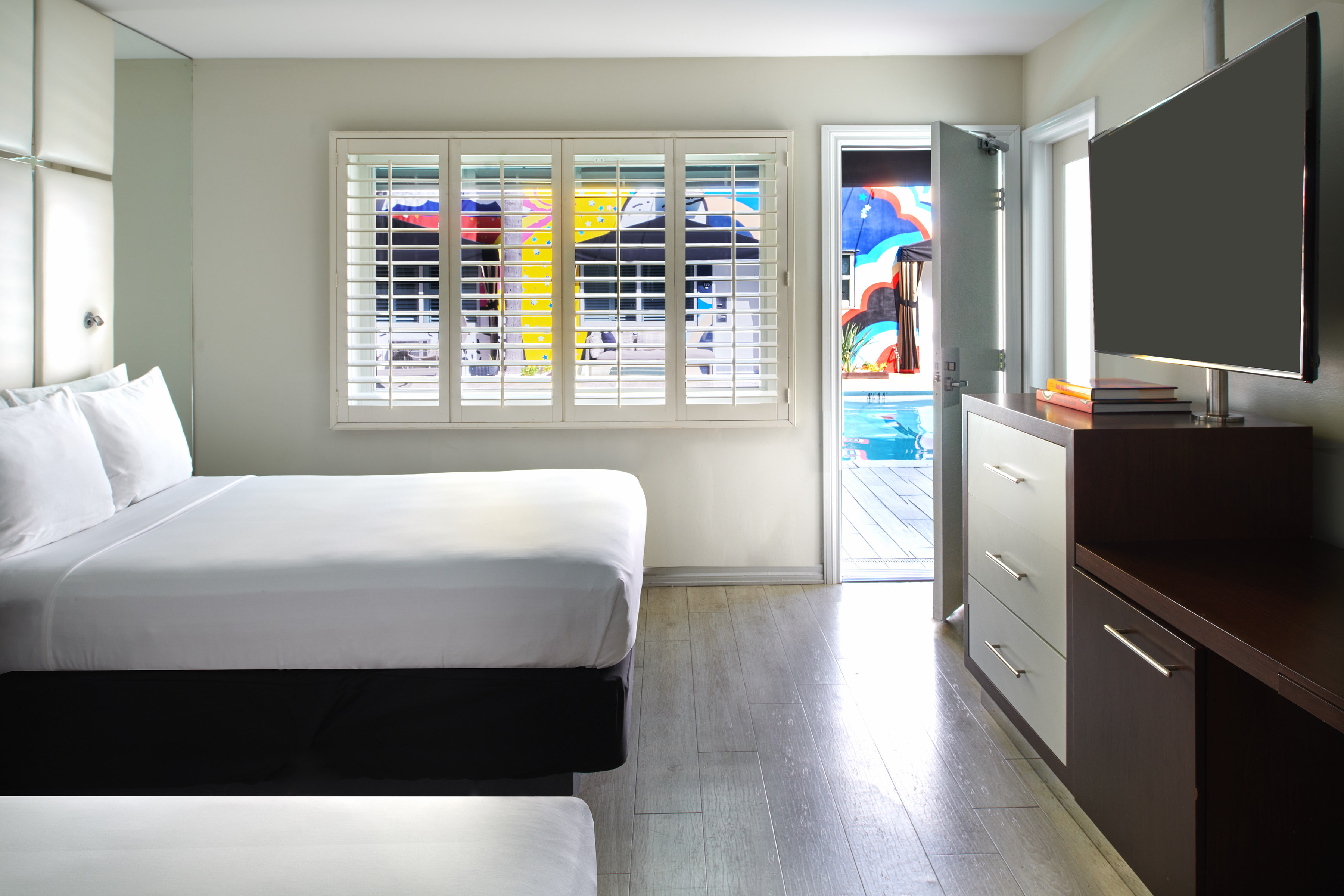 SWIM UP, 2 DOUBLE BEDS