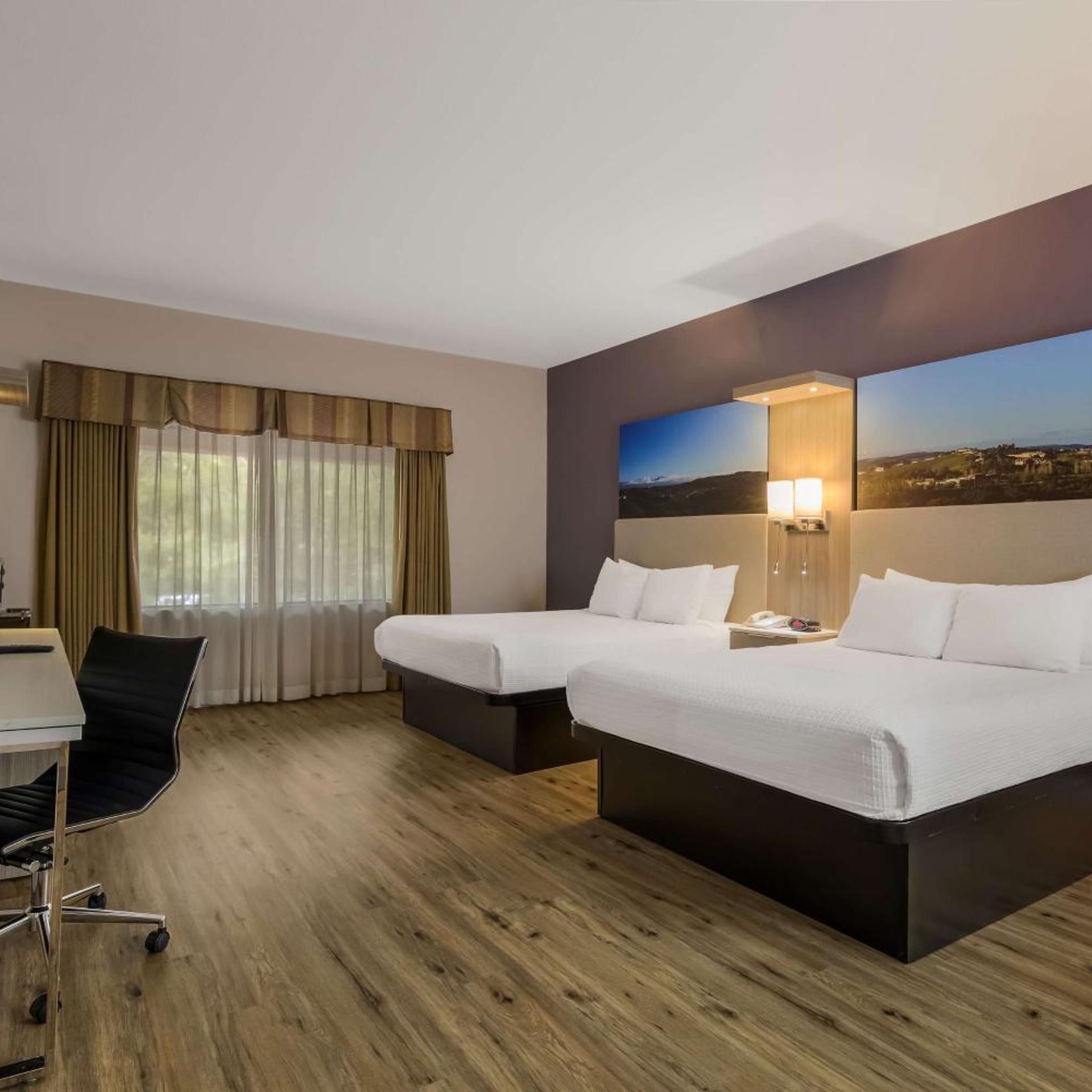 Room, King Bed, 2 Queen Beds