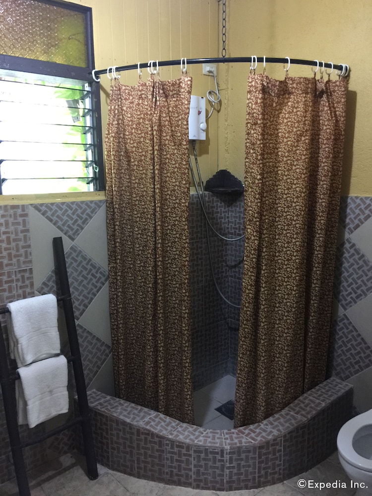 Bohol Bee Farm 32/75