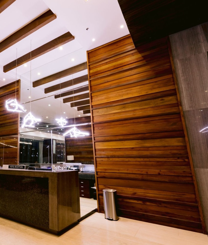 Arterra Hotel and Resort 3/50