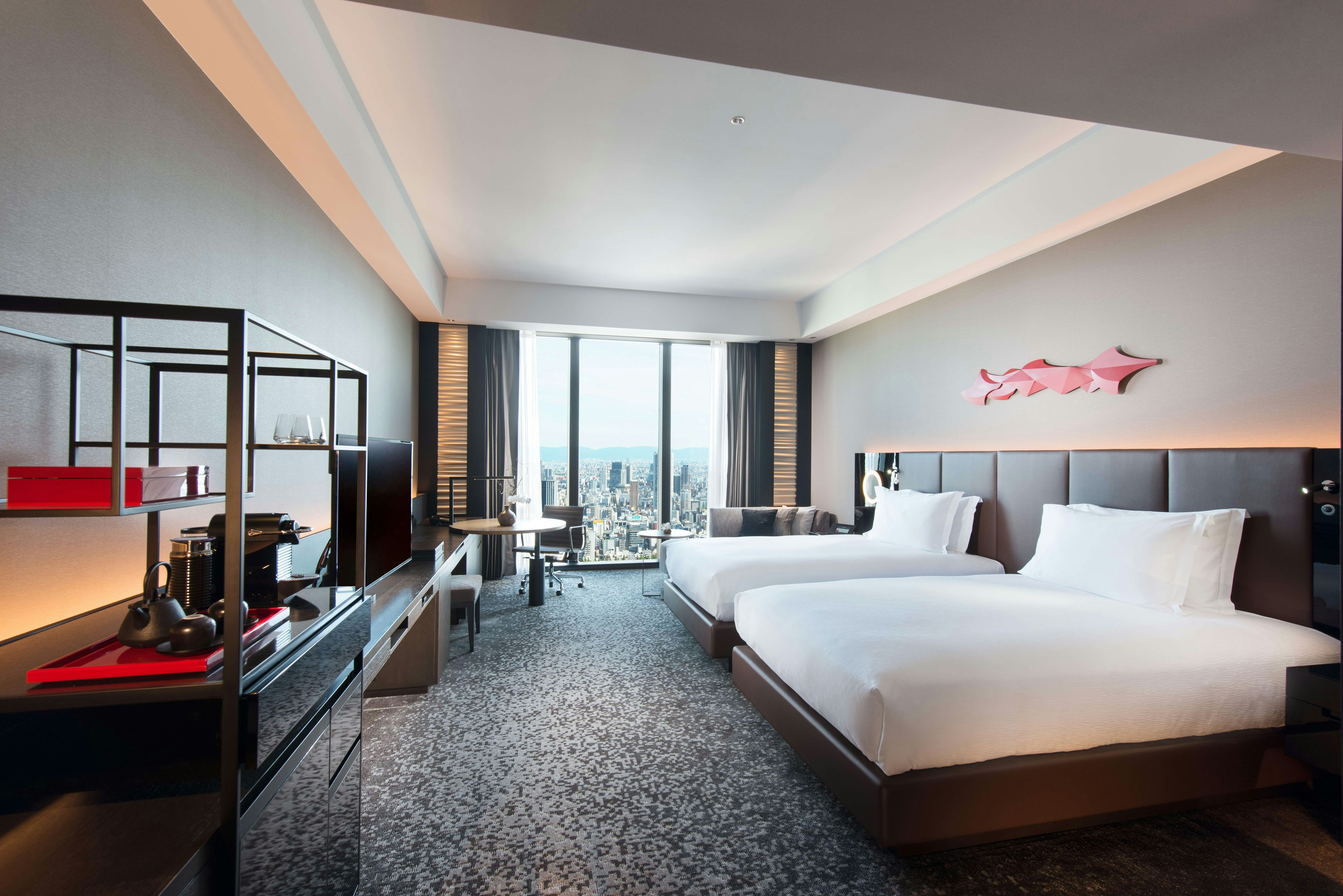 ROOM, TWIN BEDS, WITH VIEW