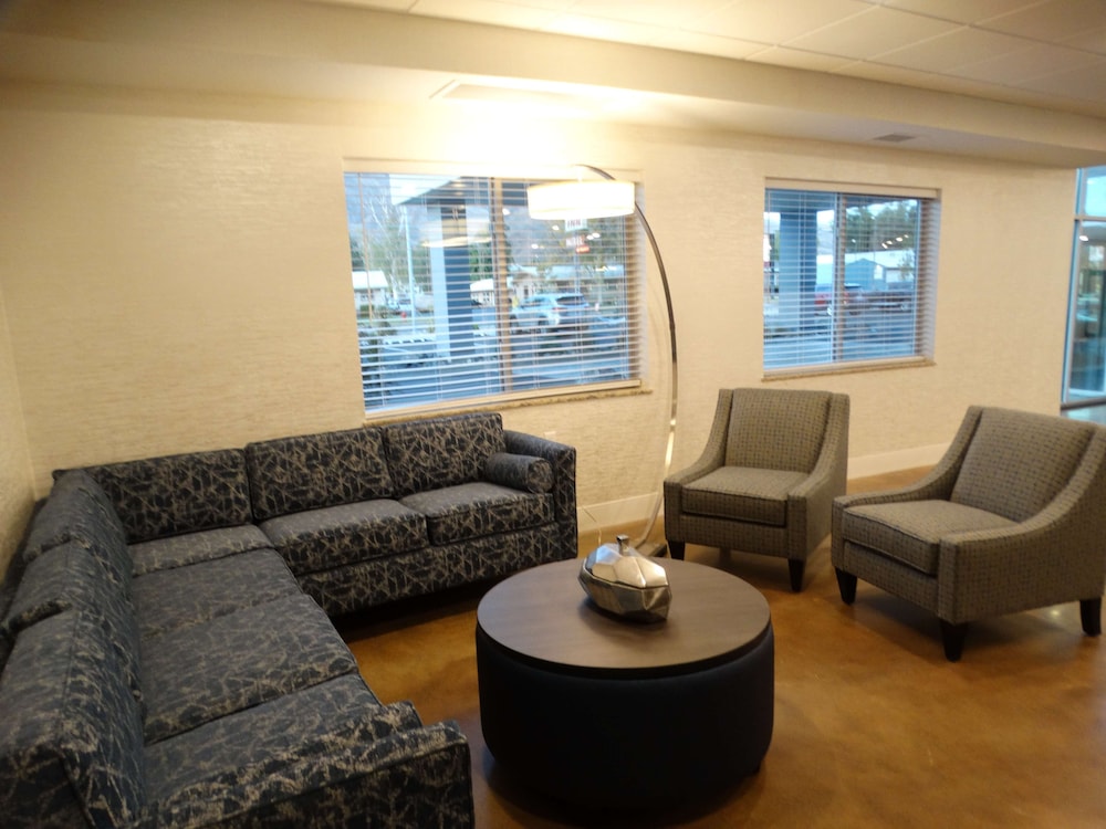 Best Western Plus The Inn At Hells Canyon 24/36