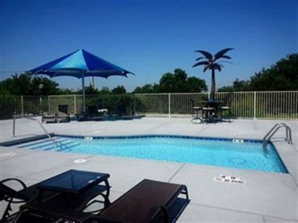 Echo Canyon Manor 72/76