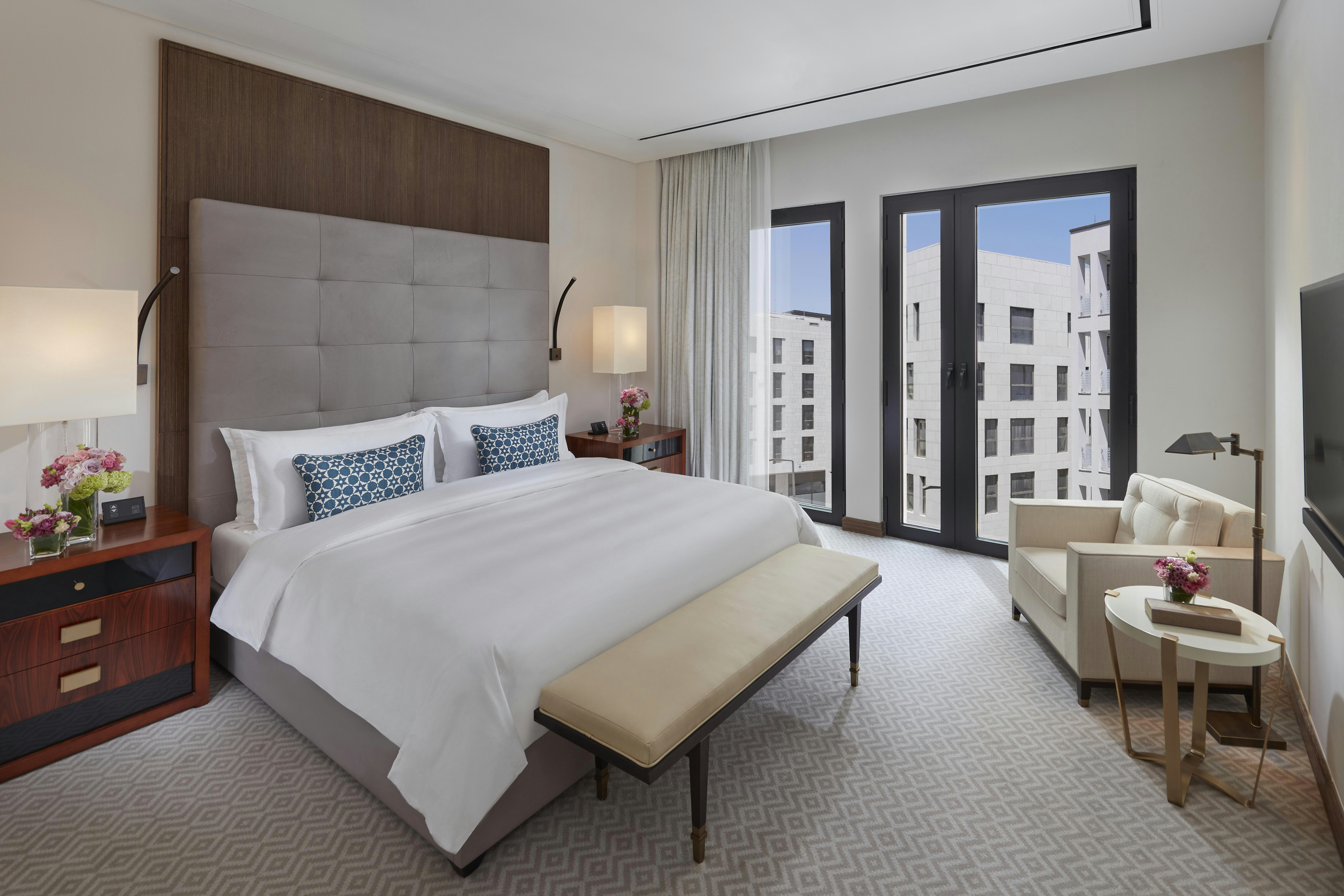 2 Bedrooms, Study, Apartment, 2 King Beds