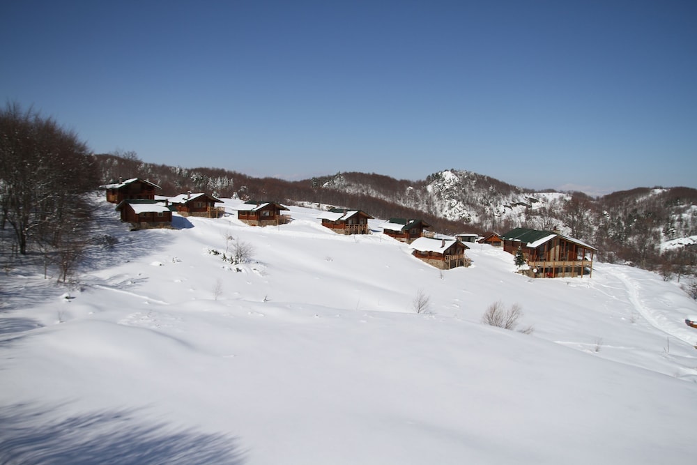 Sfendamos Wood Village 28/32