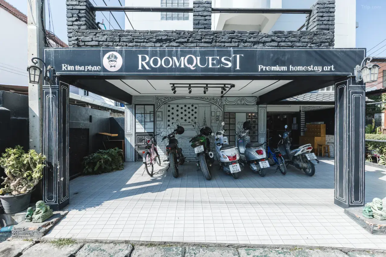 RoomQuest Chiang Mai Tha Phae 33/36