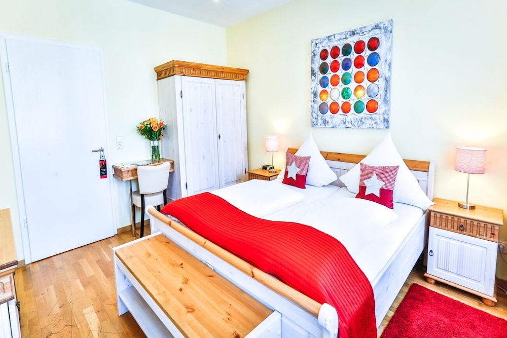 Hotel zum Goldenen Lowen Baden-Baden 9/27