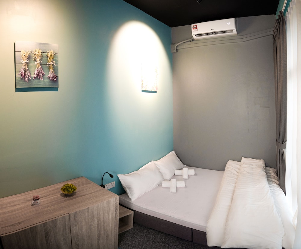 Vibrant Hostel 8/50