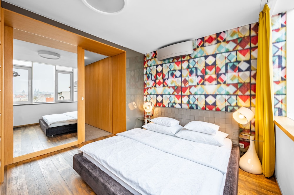 PENTHOUSE, APARTMENT