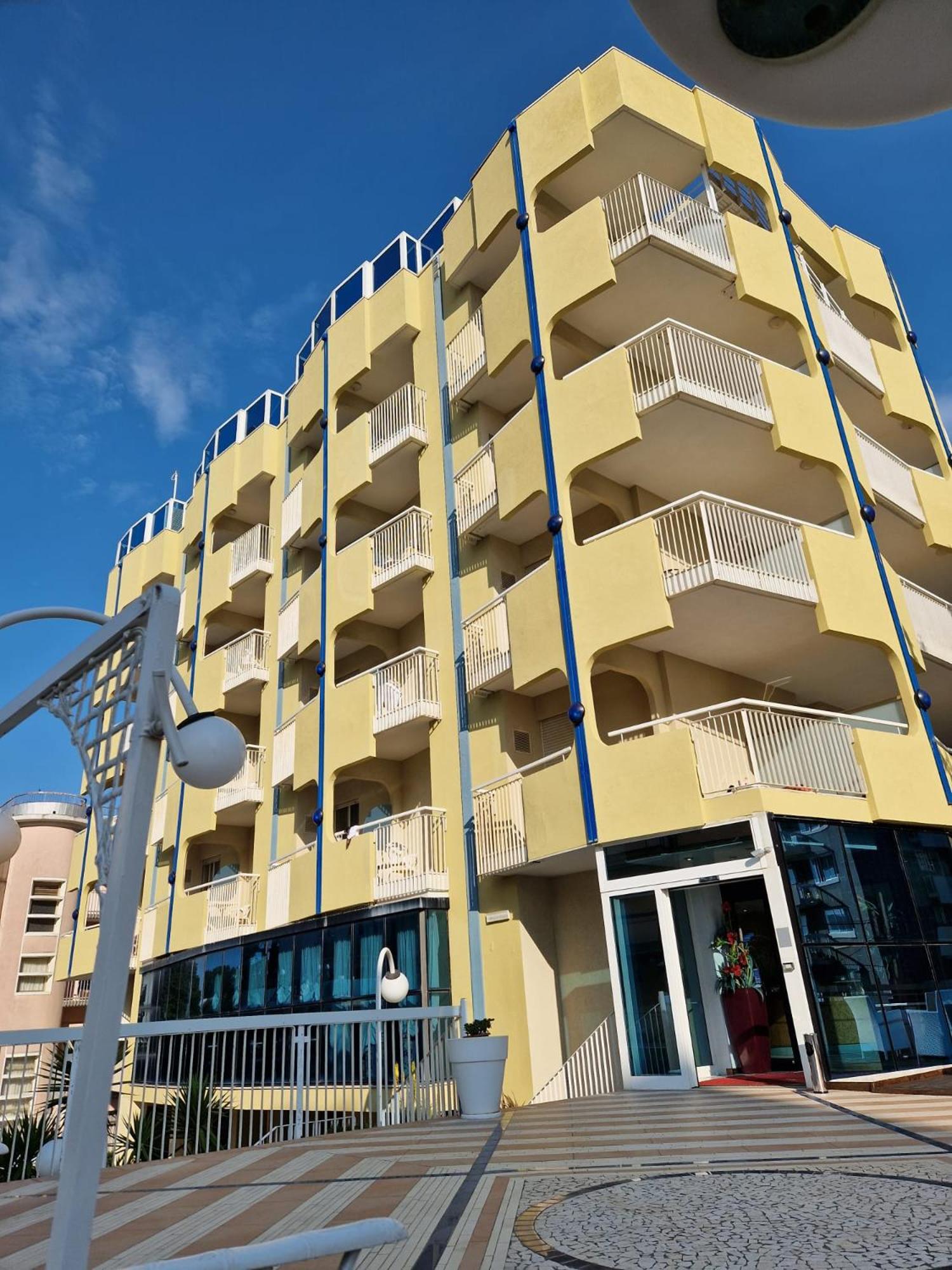 Hotel Soleblu 5/100