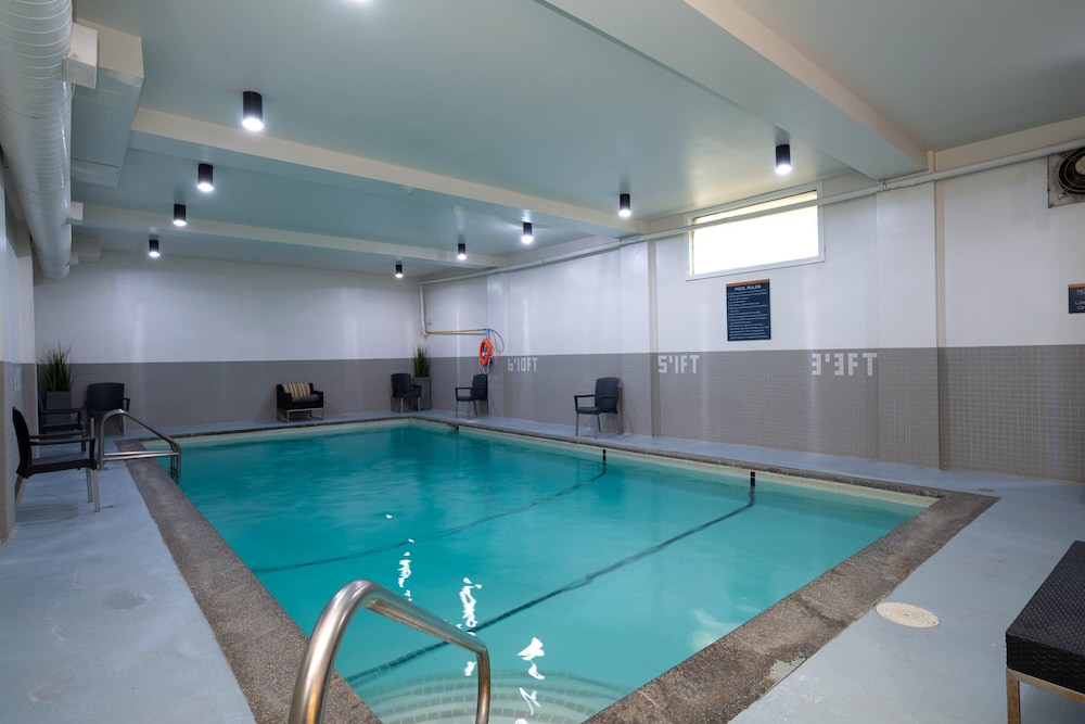 Sandman Hotel & Suites Williams Lake 18/40