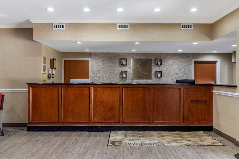 Comfort Inn & Suites Orangeburg 4/36