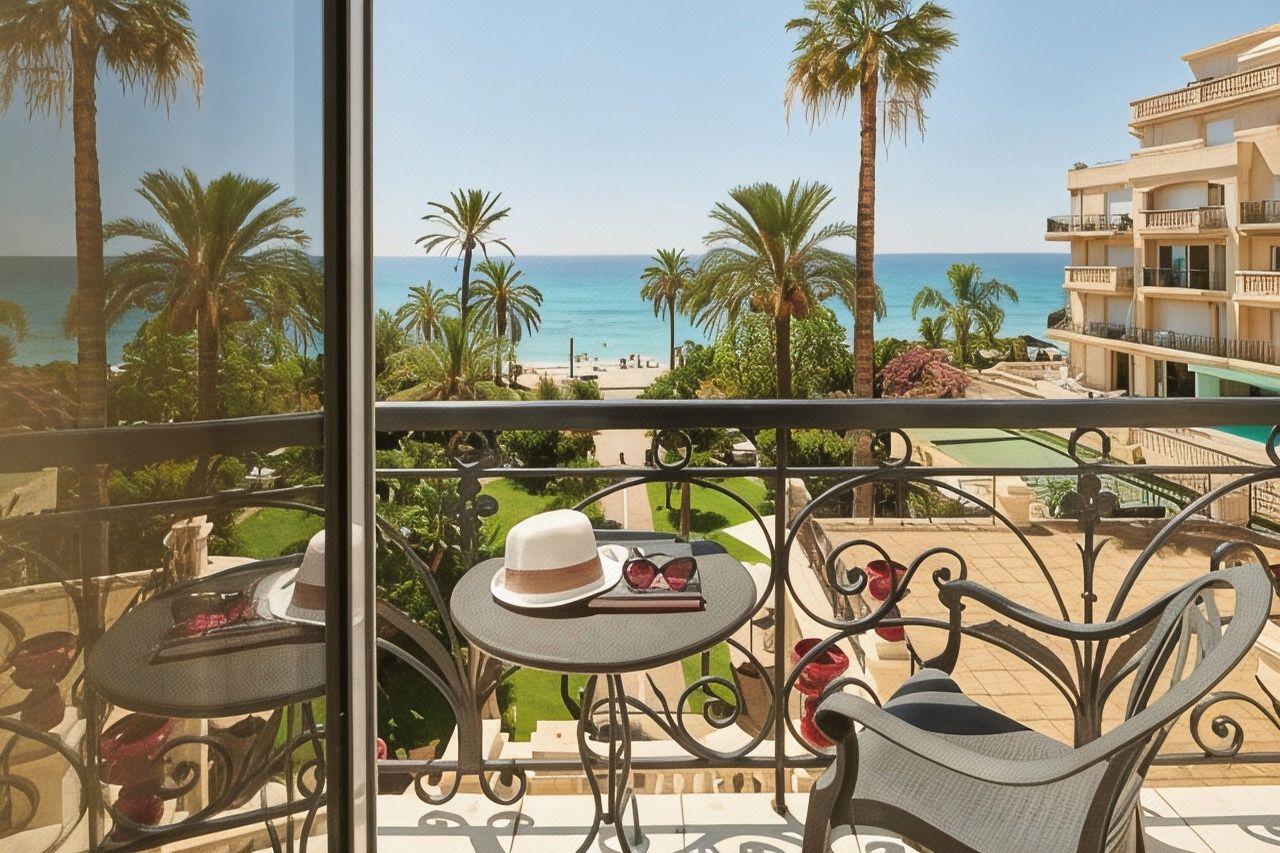 Hotel Vacances Bleues Royal Westminster Menton 45/54