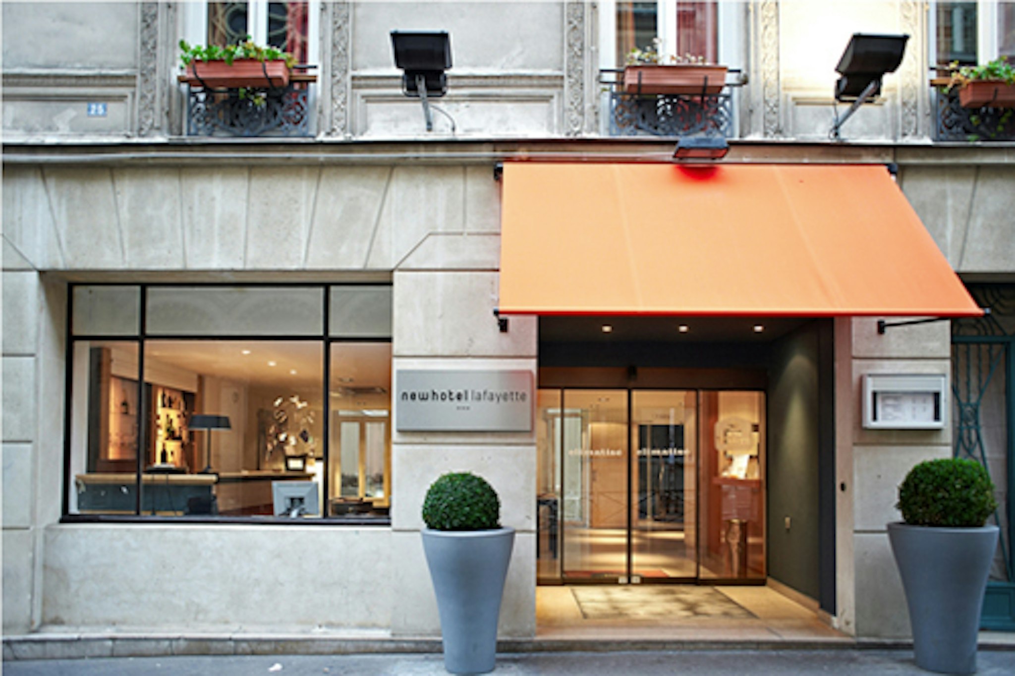 New Hotel Lafayette 2/25