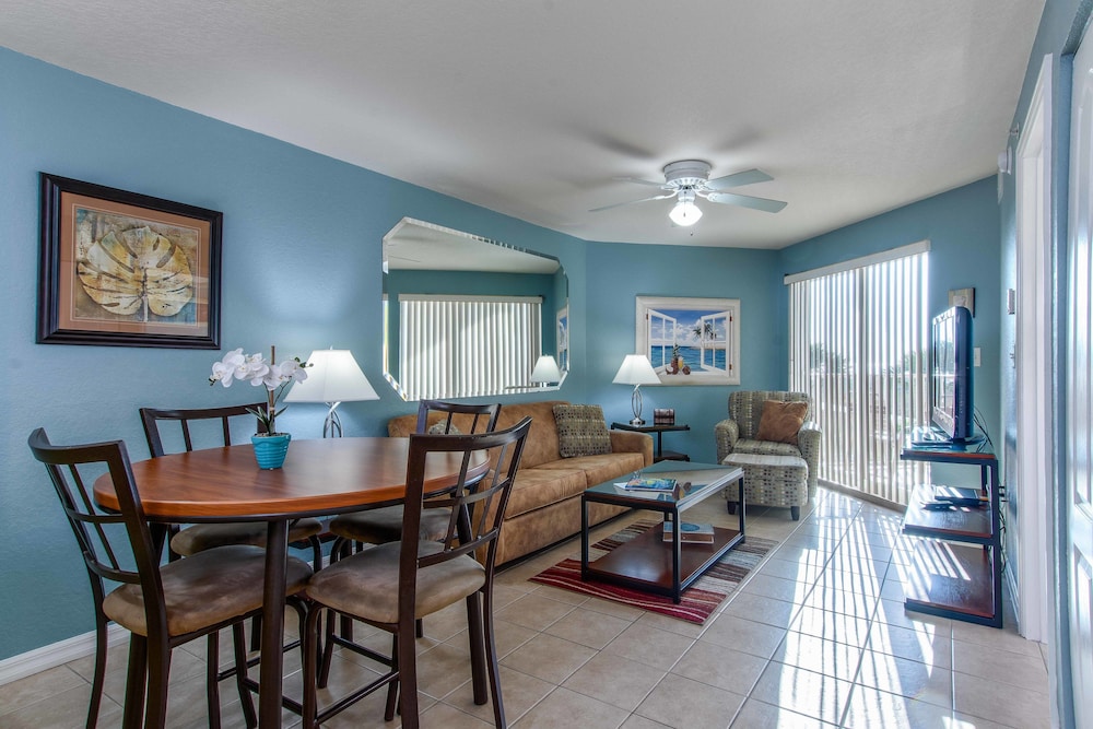 Surf Beach Resort 35/50