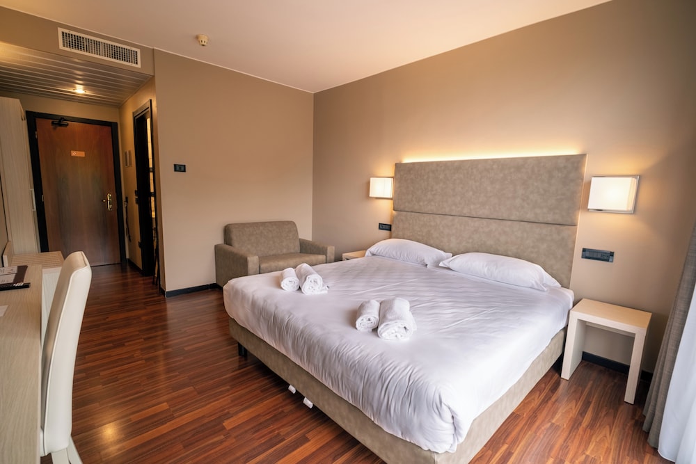 COMFORT, DOUBLE BED