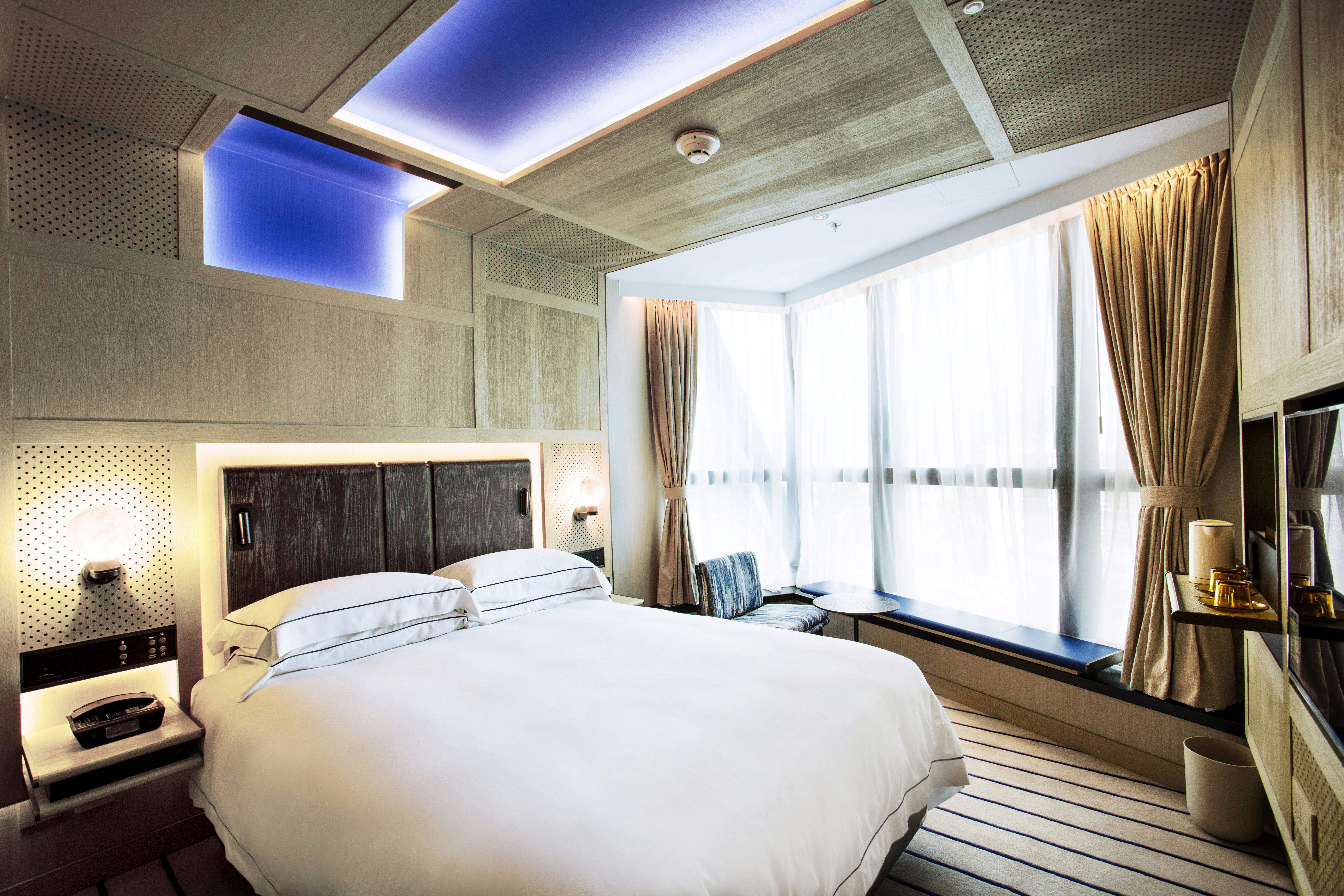 The Emperor Hotel 13/30