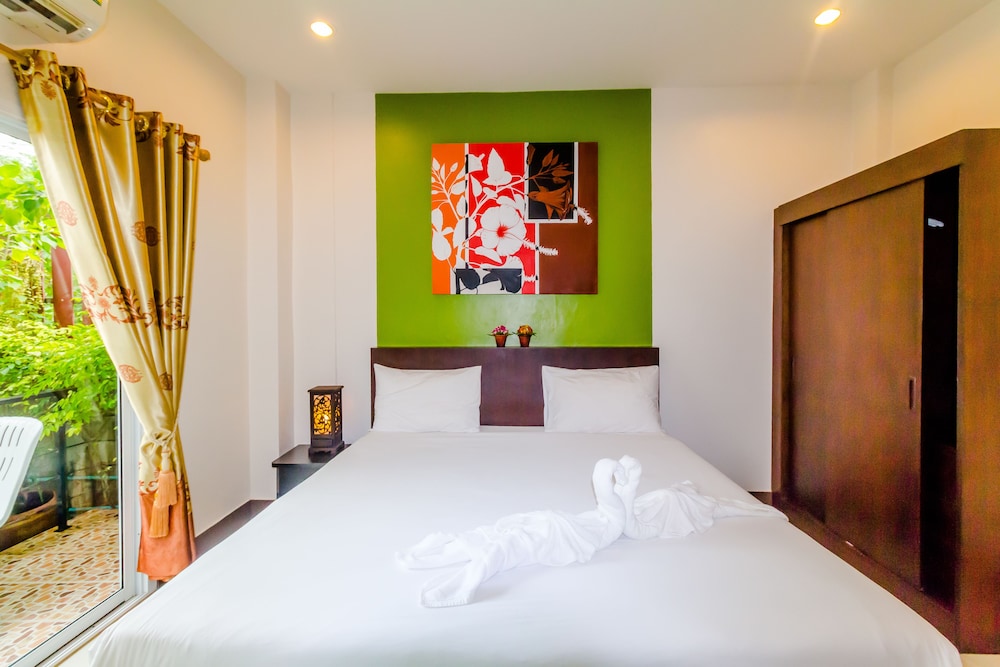 Baan Yuyen Karon Guesthouse 25/76
