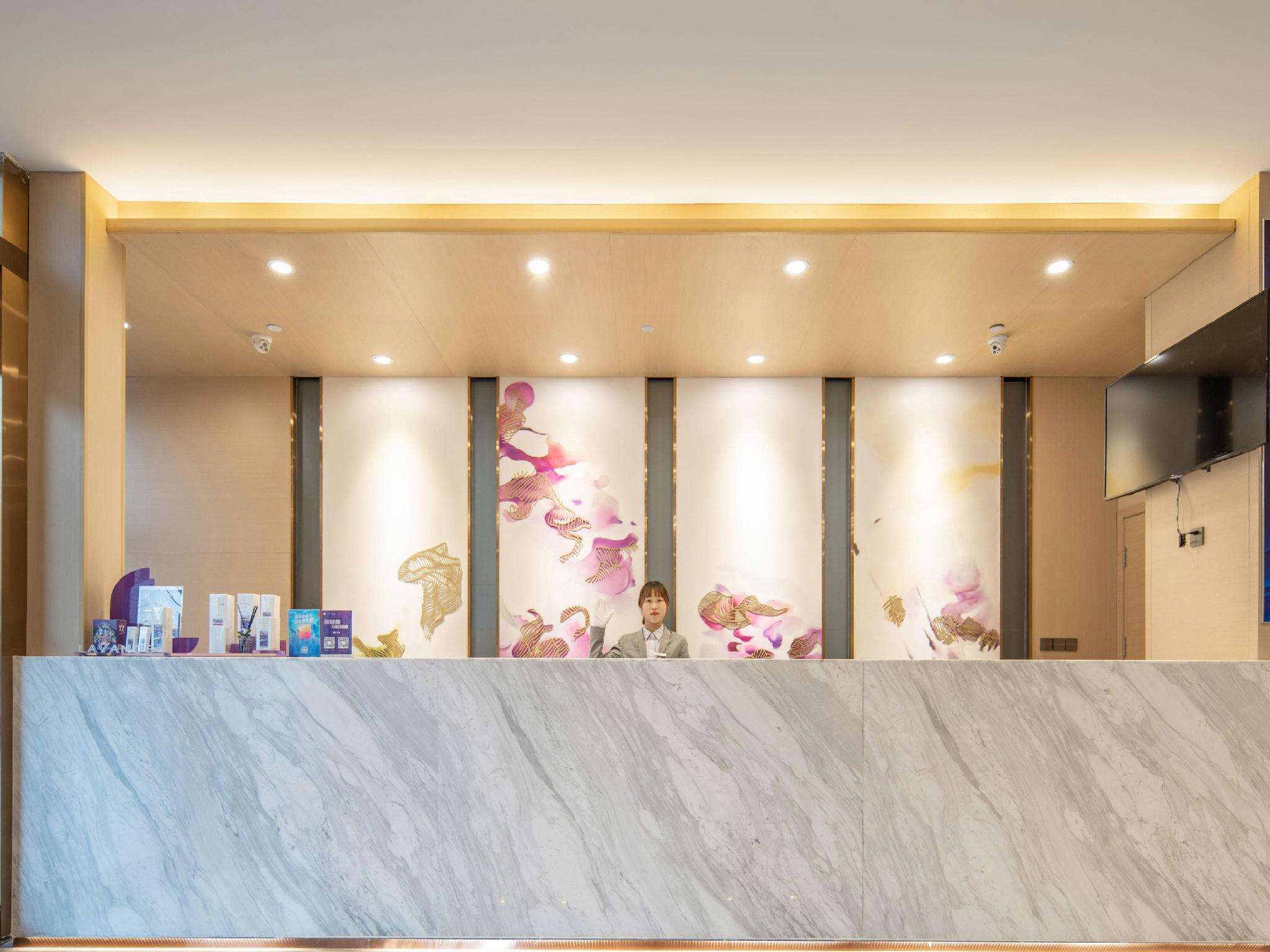 Lavande Hotel (Qunfang South Street) 11/58