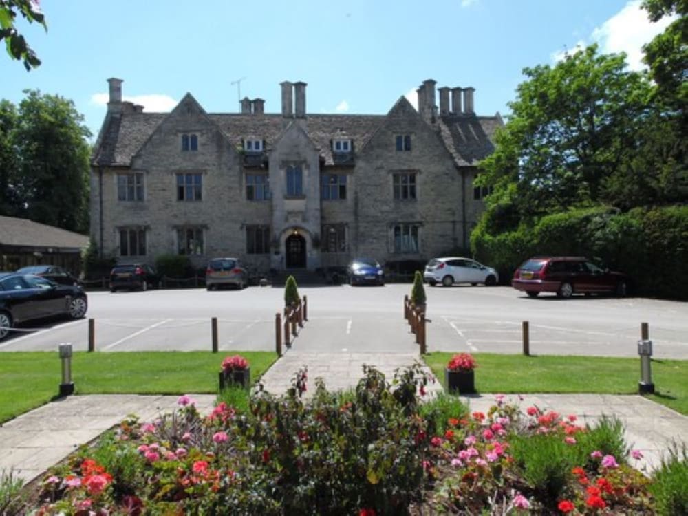 Stonehouse Court Hotel 4/80