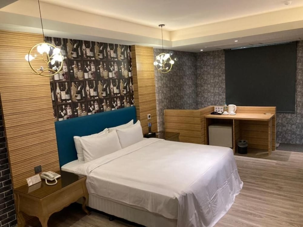 All Fun Business Hotel 6/46