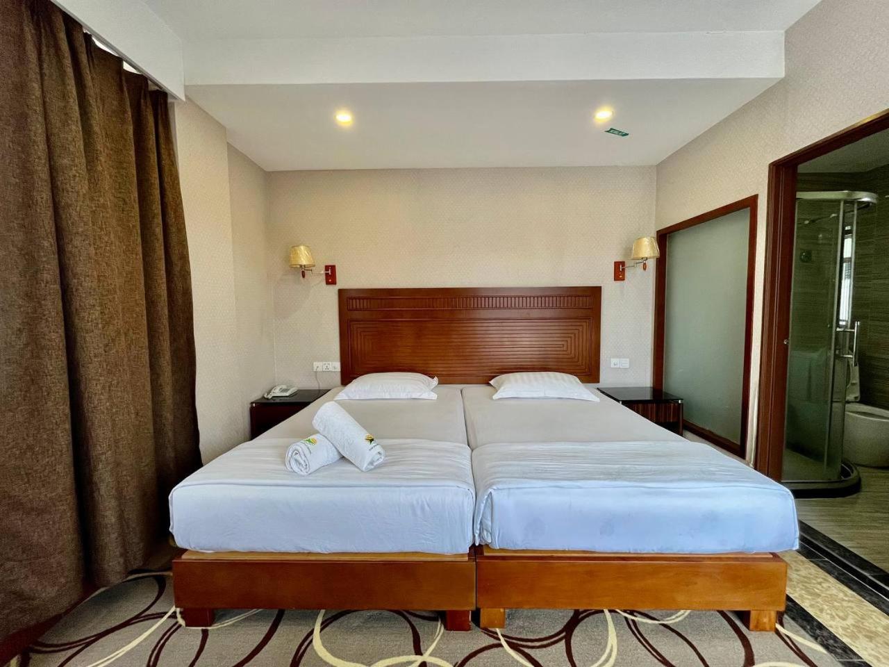 Fan Holiday Hotel 14/50