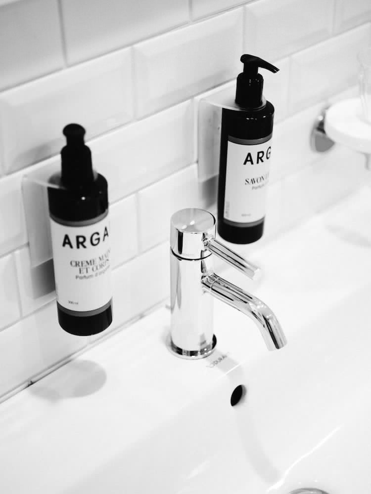 Arthotel Blaue Gans 37/76