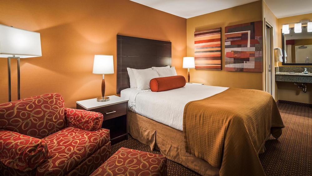Best Western Plus Rancho Cordova Inn 30/63