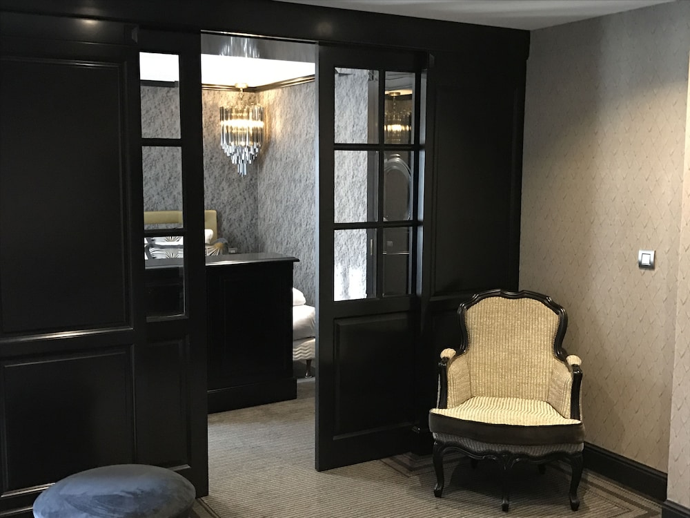 Hotel George Washington Paris 53/55