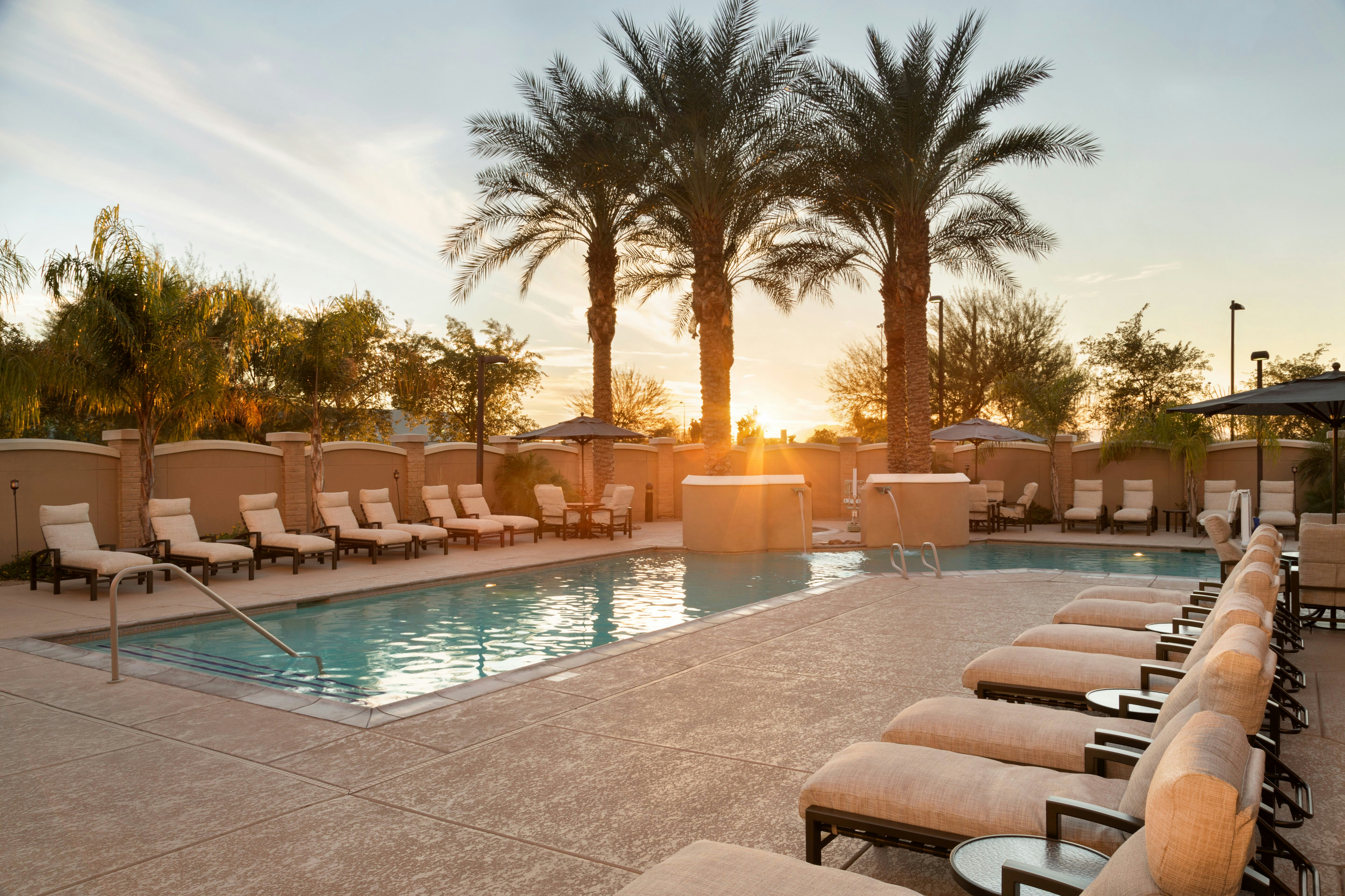 Hilton Phoenix Chandler 79/82