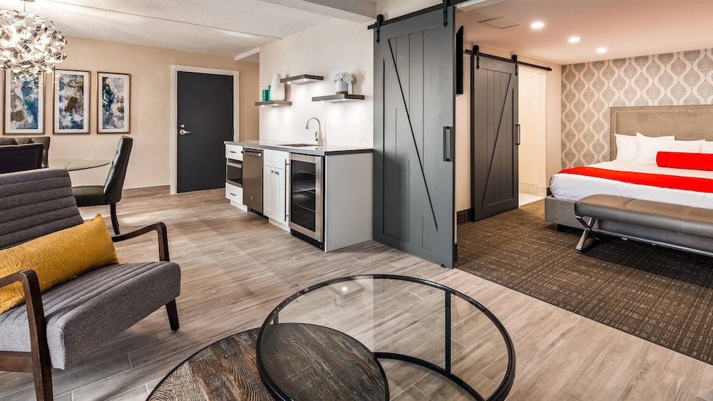 Best Western Plus Waterfront Hotel 20/63