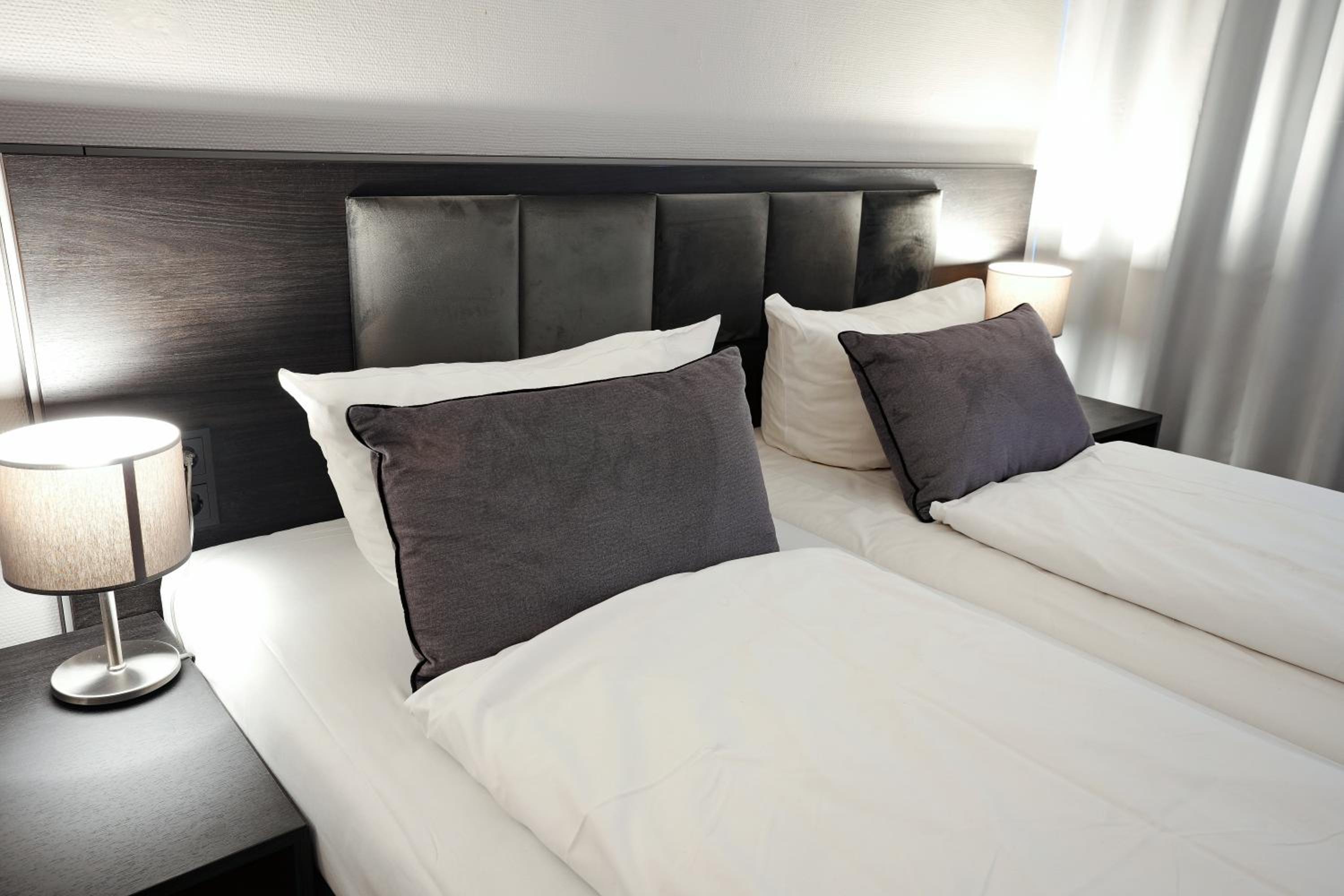 Hotel B99 19/39