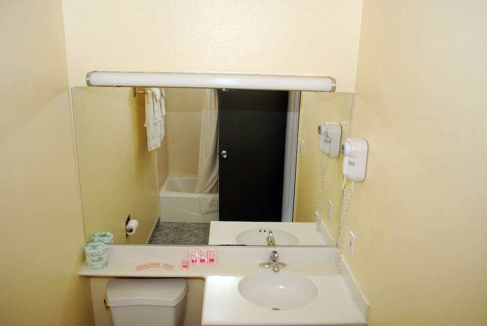 Budget Inn Anaheim 23/24