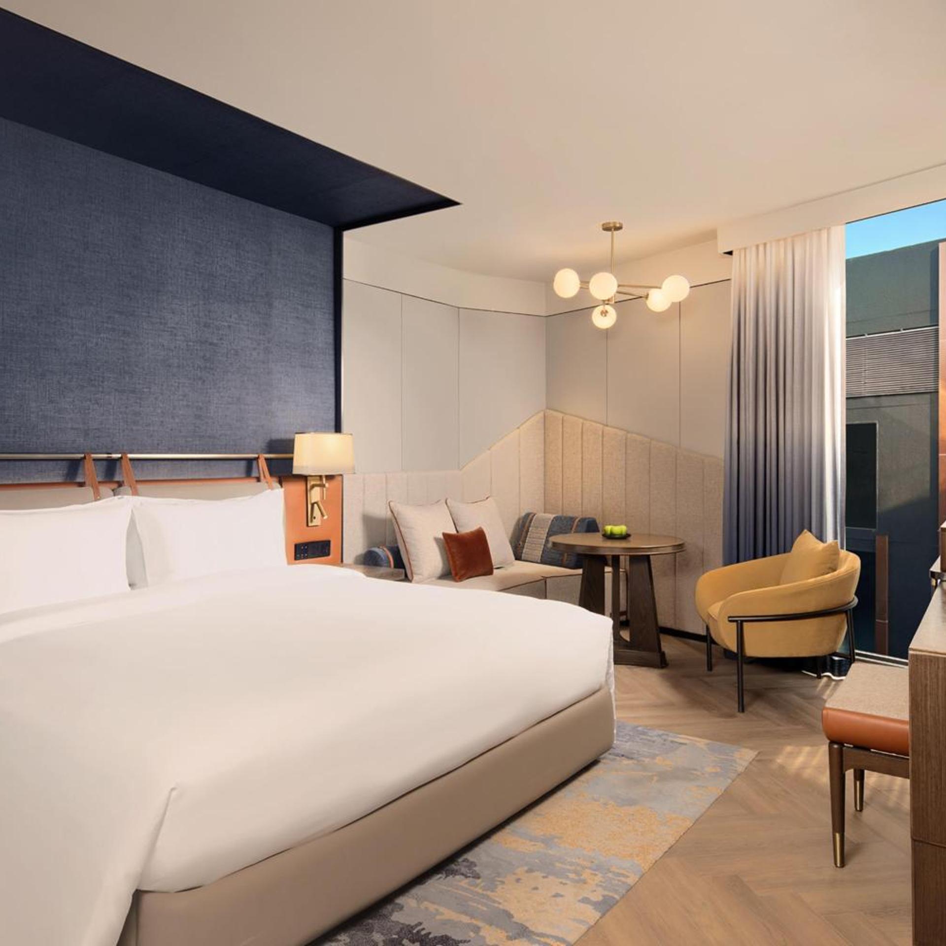 Canopy, Courtyard, Deluxe, King Bed, with View