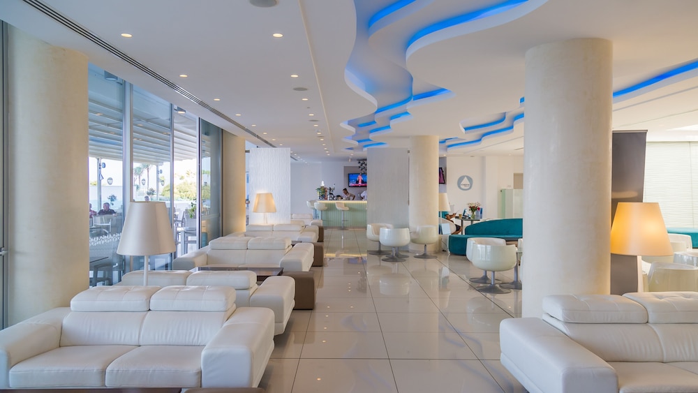 Vrissaki Beach Hotel 32/50