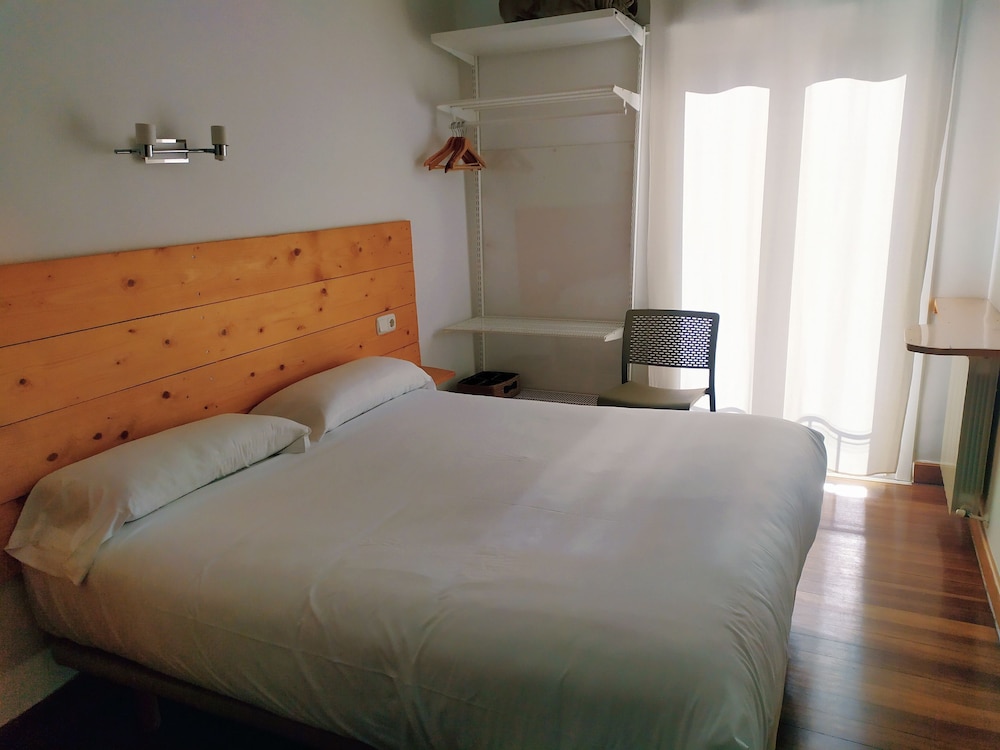 ECONOMY, DOUBLE BED, BEACH SIDE