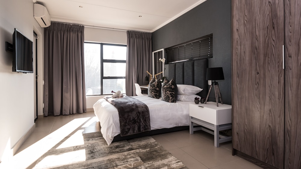 2 BEDROOMS, APARTMENT