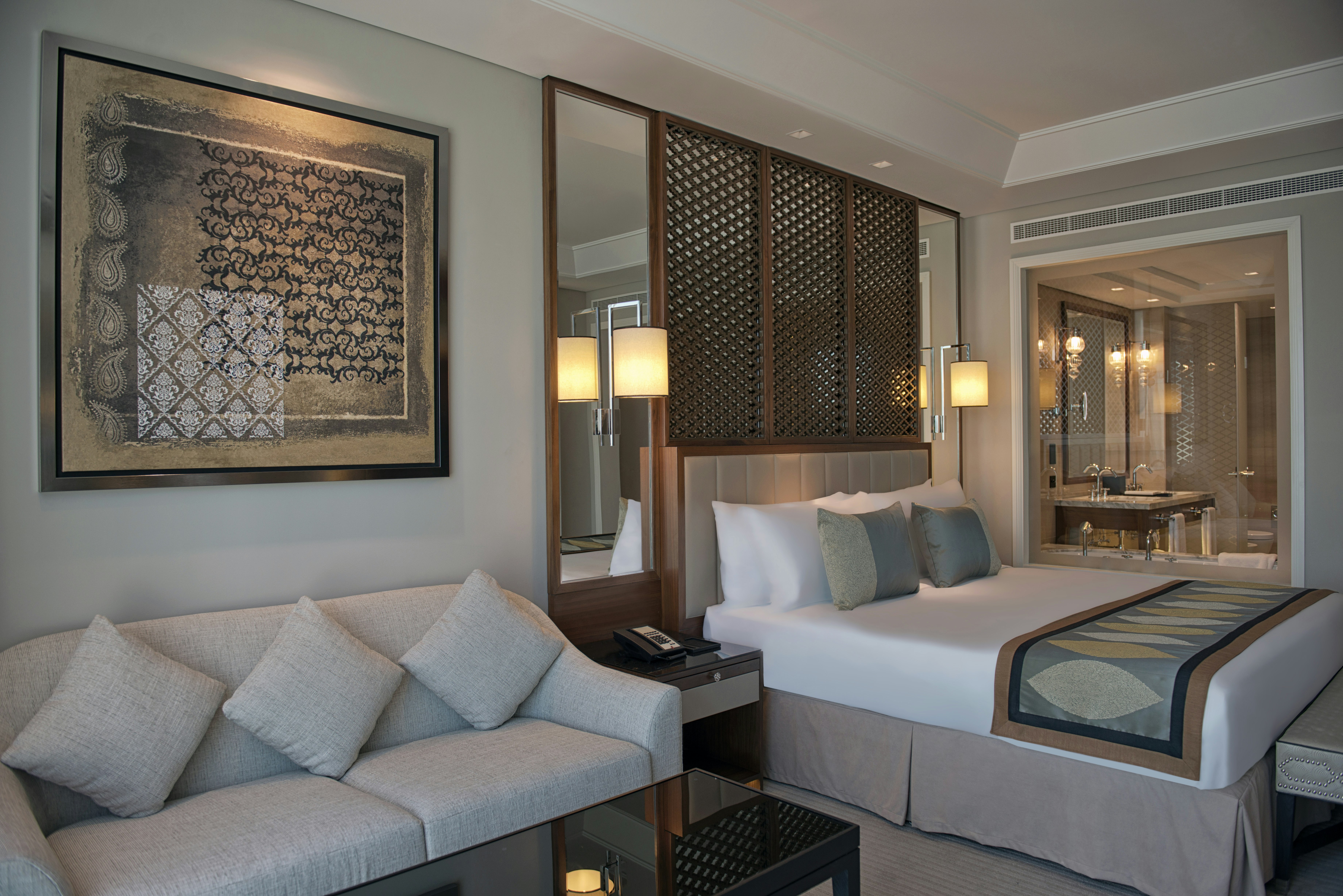 Taj Dubai 24/79